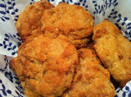 Lette boller med revet æble og sesamfrø